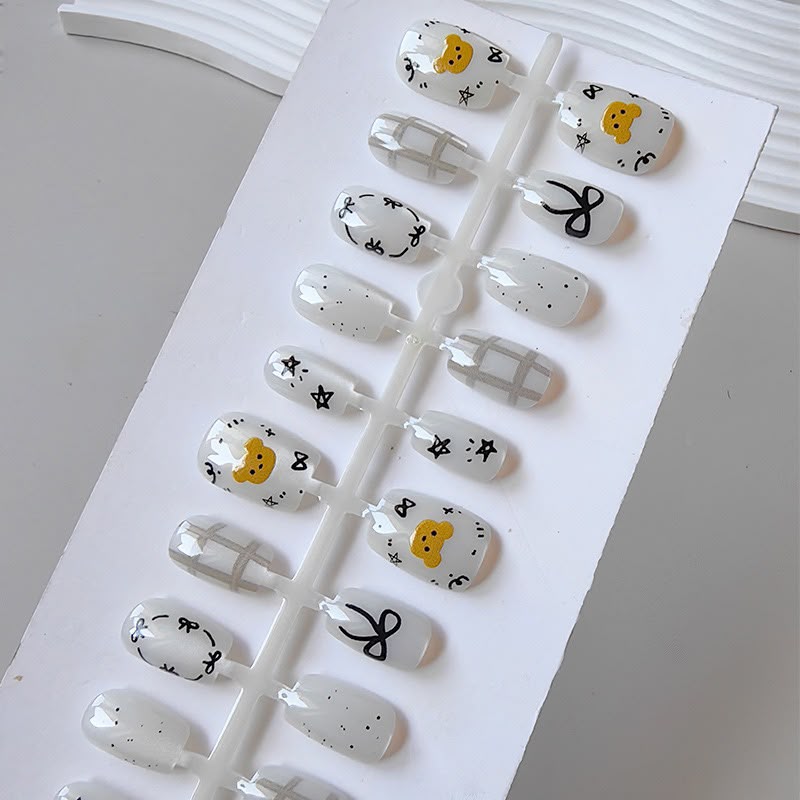 Grey Beauty- 15pcs Cat eye nails with application kit