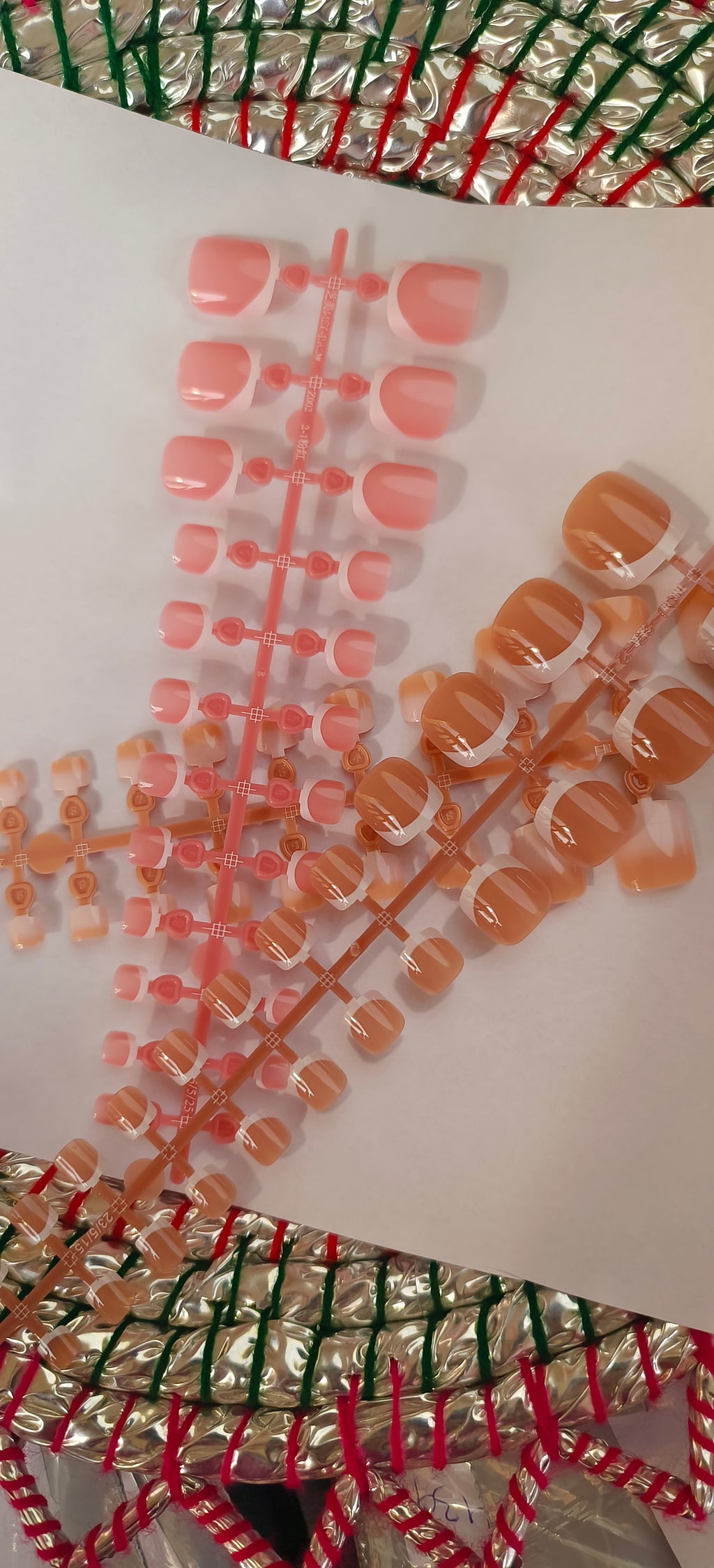 Toe Nail Deal- Pack of 3 Stylish Sets- Random Styles (With Application Kit) Random