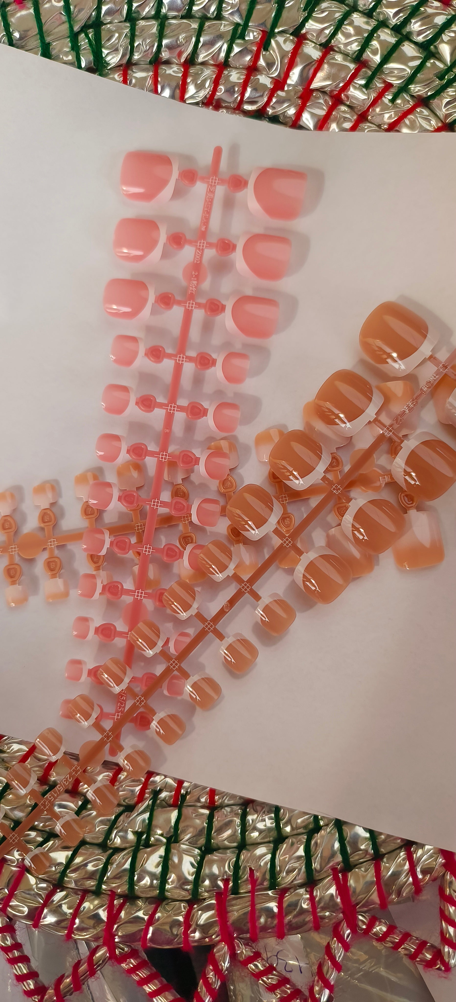 Toe Nail Deal- Pack of 3 Stylish Sets- Random Styles (With Application Kit) Random