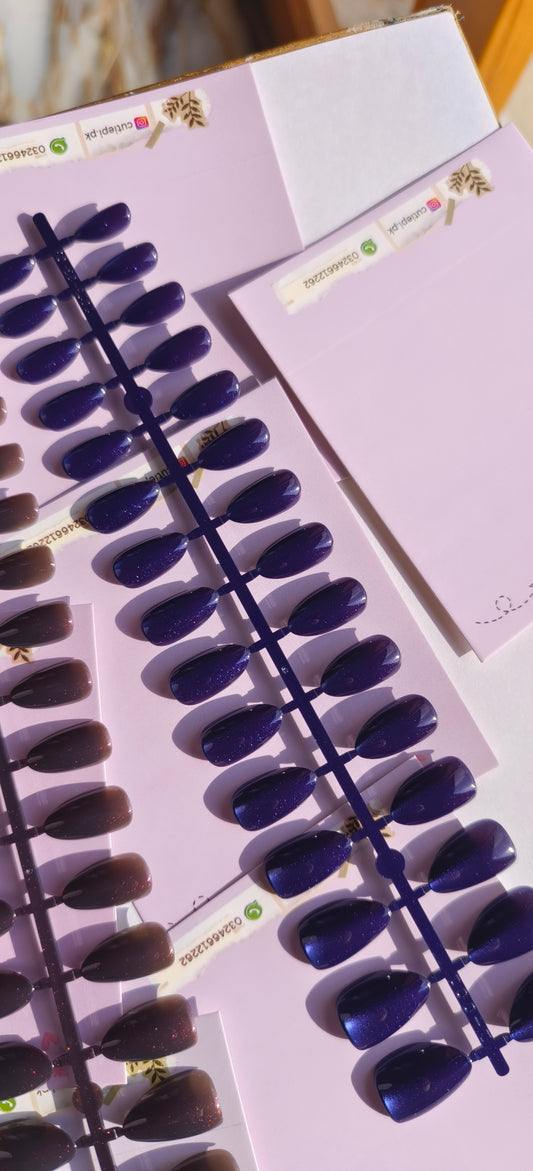 Deep purple Cat eye - Medium Length 15 pcs with Application Kit