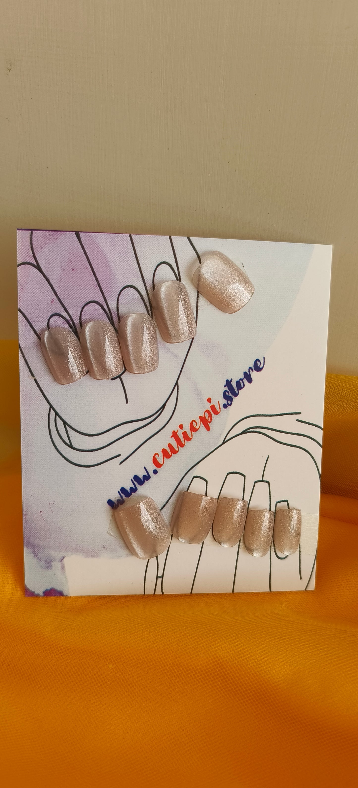 Imperial Gold – 15pcs Square Cat Eye Nail Set with Application Kit