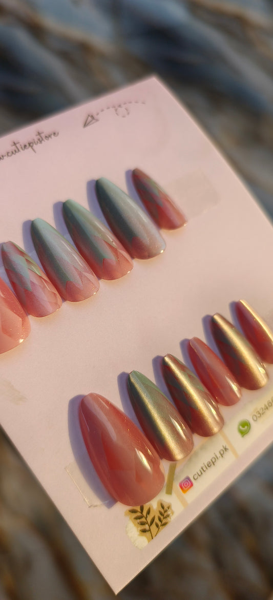 Royal Dream- 12 pcs luxury cat eye nails with application kit