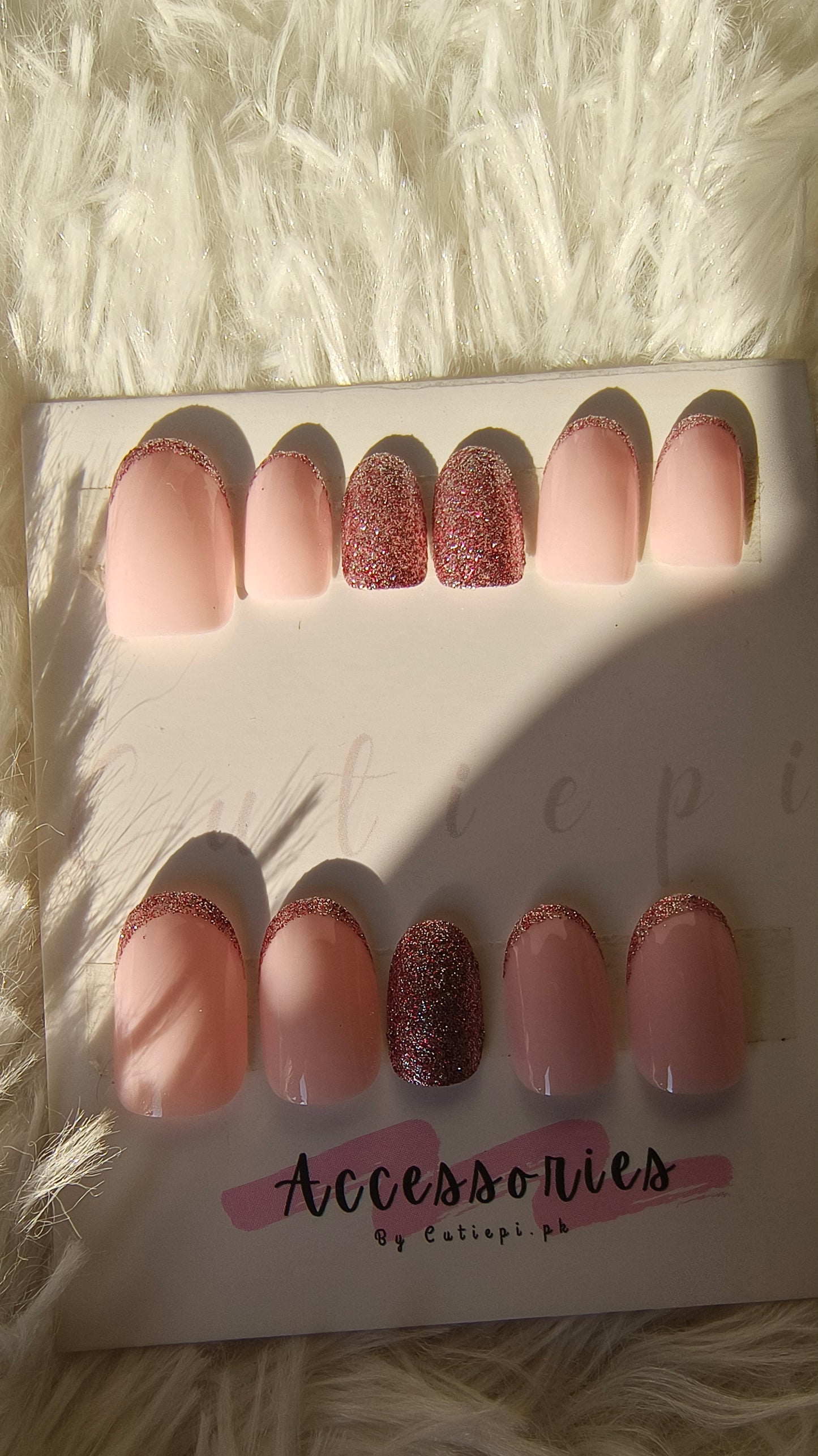 Ay01 Gift Box Deal – 13-Piece Jewelry & Accessories Set (Designs Can vary)