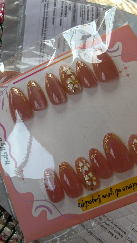 Eternal Glow-Premium Handmade Cat eye nails with Application Kit