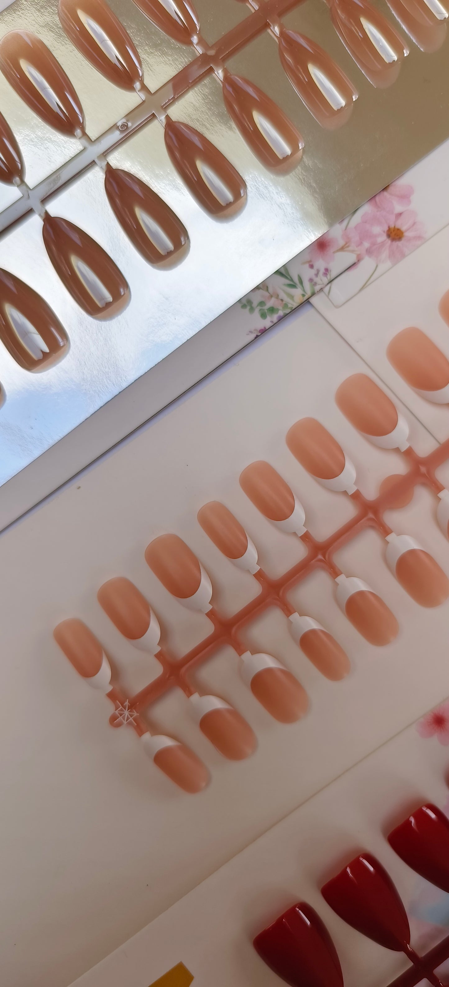 Oval French - Matte Natural Looking Nails - 15pcs with Application Kit