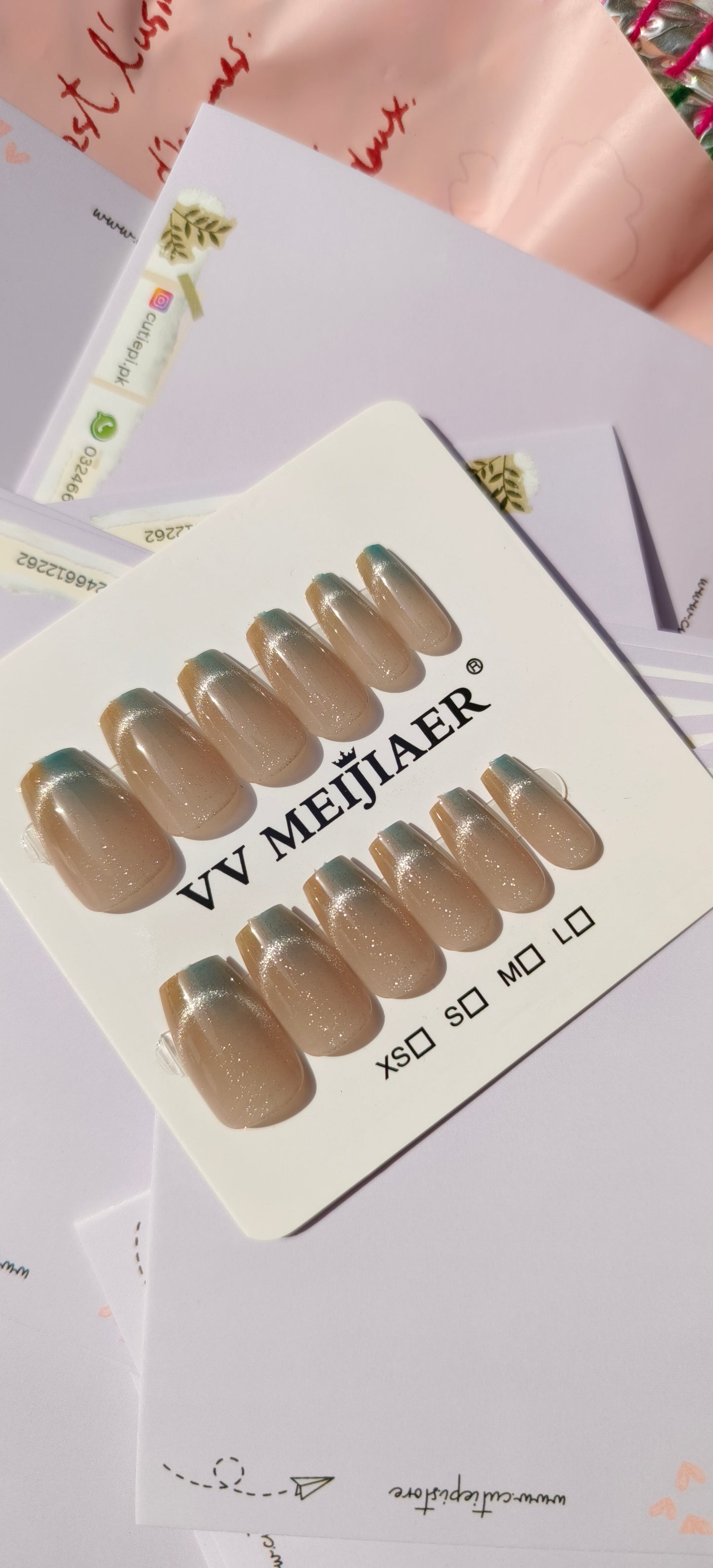 Aurora Tips- 12 pcs Cat eye Premium Nails with Application kit