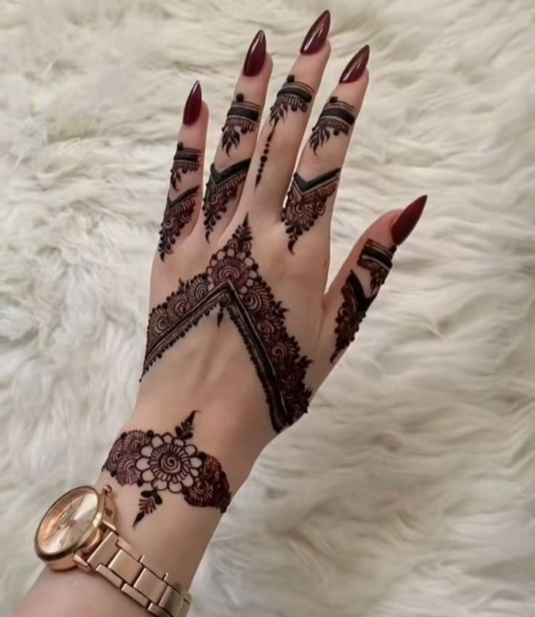 Deep Red- 20pcs Trendy Nails with Application Kit