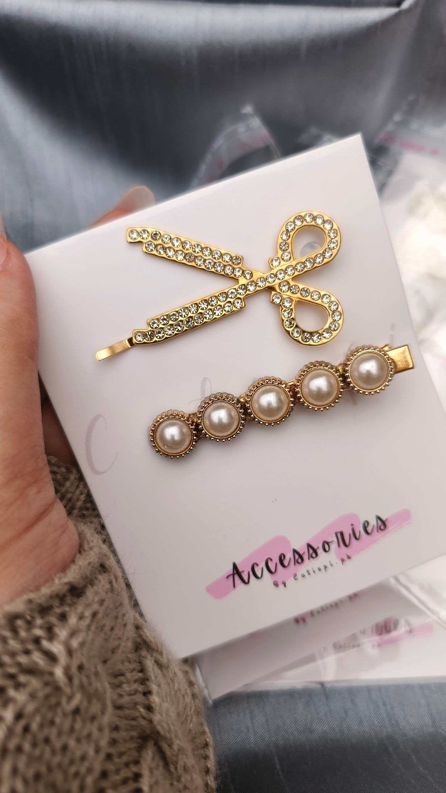 2pcs Metallic Vintage Style Imitation Pearl Hair Claw Clips Set