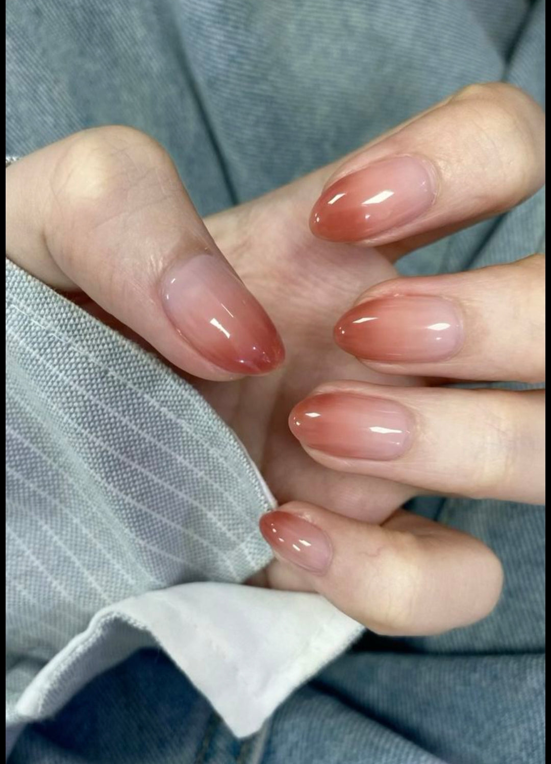 Gradient Brown-24pcs Mini Nails with Application Kit