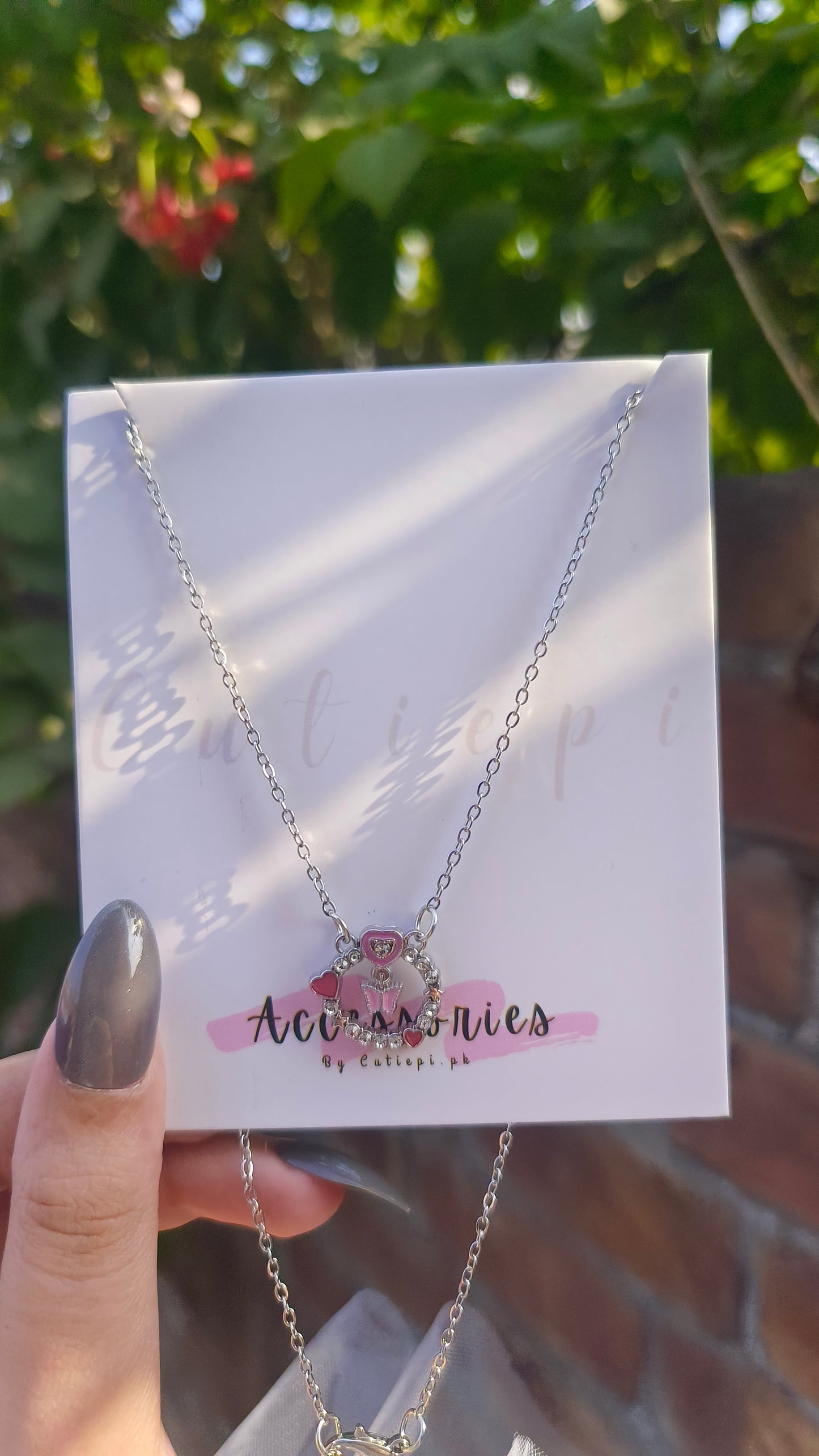 Clearance Deal - 5 random pendents (advance payment only)