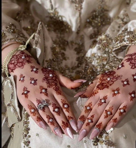 Pretty Mehndi Pearls- Viral Stones- 50 pcs (Self adhesive)