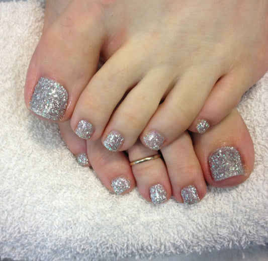 Lustrous Elegance – Shiny toe nails (24pcs with Application Kit)