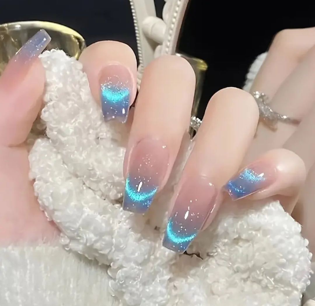 Aurora Tips- Cat eye nails 12 pcs with Application Kit