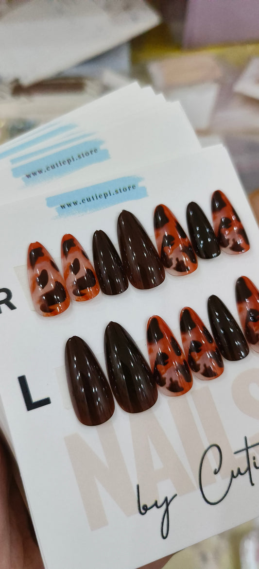 Cheetah Vibes- 24pcs Glossy Nail set with Application kit