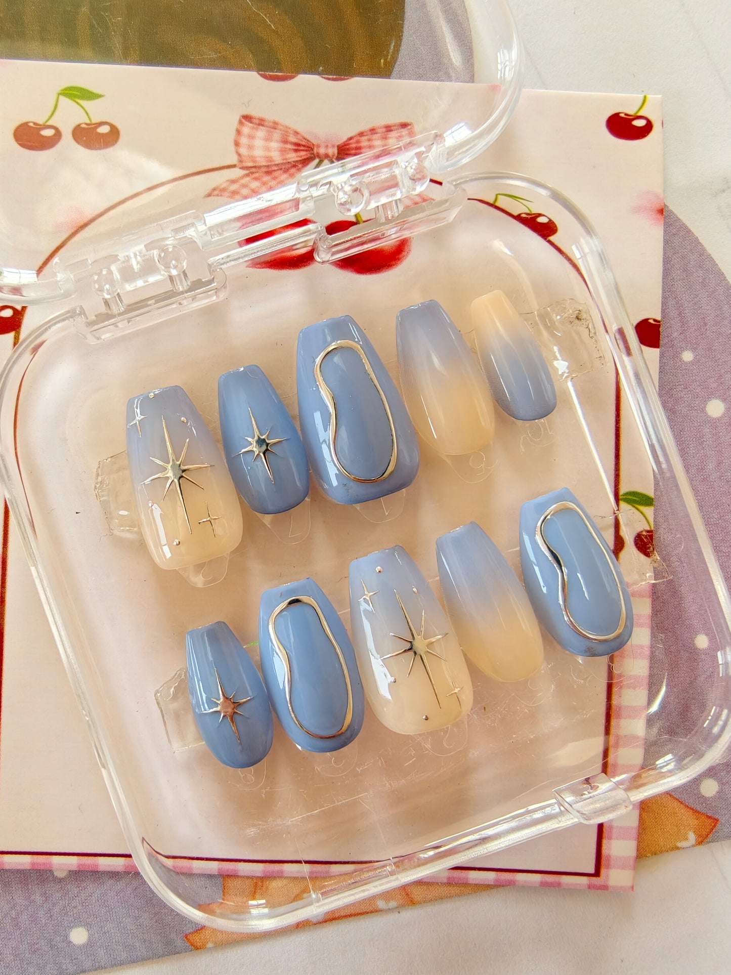 Dreamy sky- Handmade 12pcs Nail set with Application kit